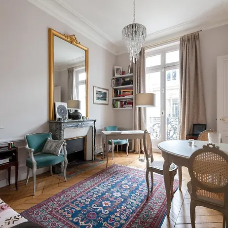 Apartmán Rue De L'universite Iii By Onefinestay Paříž